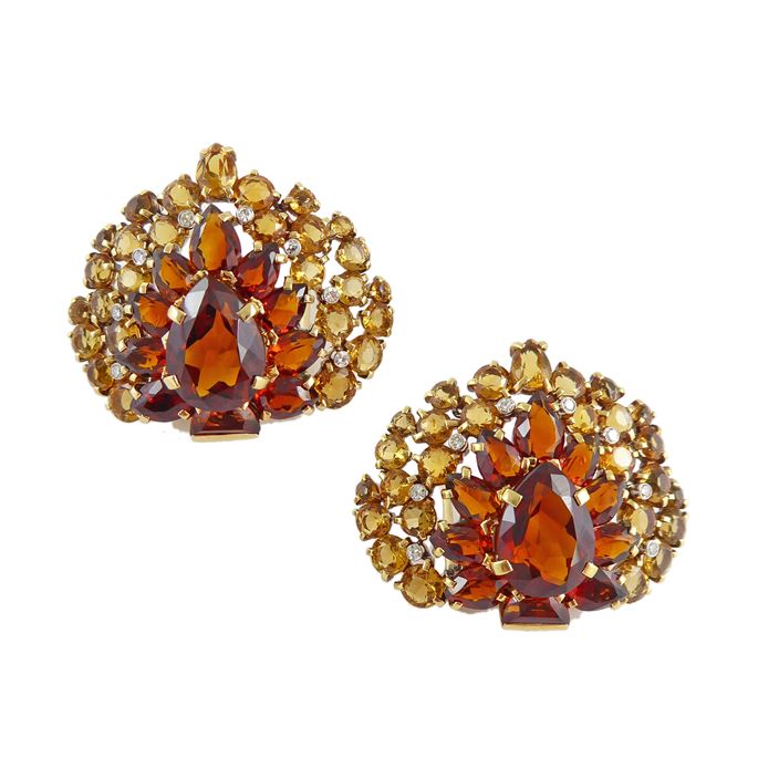 Pair of two-tone citrine clip brooches by Cartier, of cartouche shape, | MasterArt